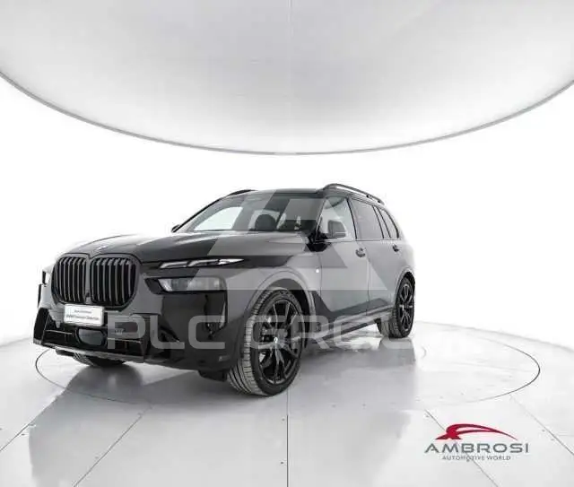 2025 BMW X7