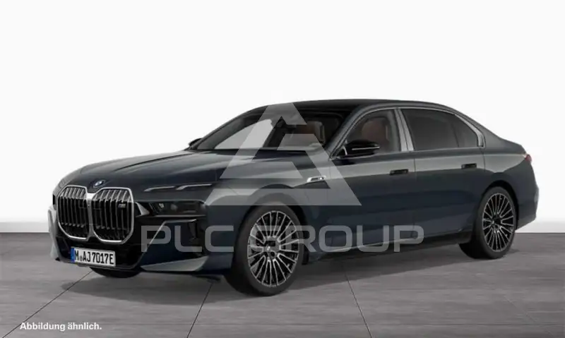 2025 BMW M7