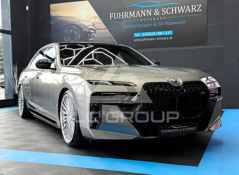 2025 BMW M7
