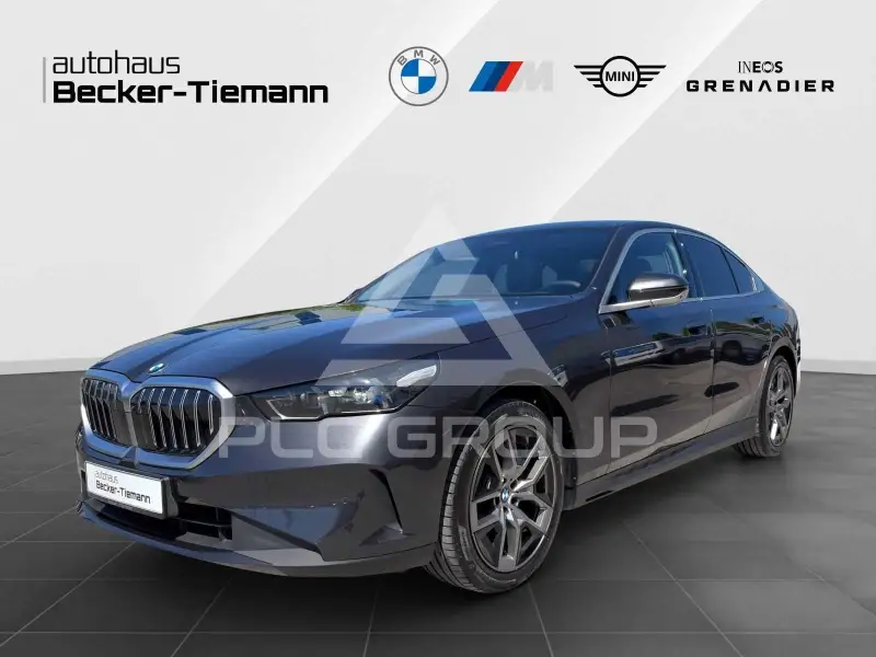 2025 BMW 520