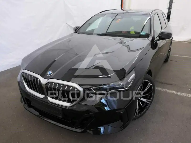 2025 BMW 520