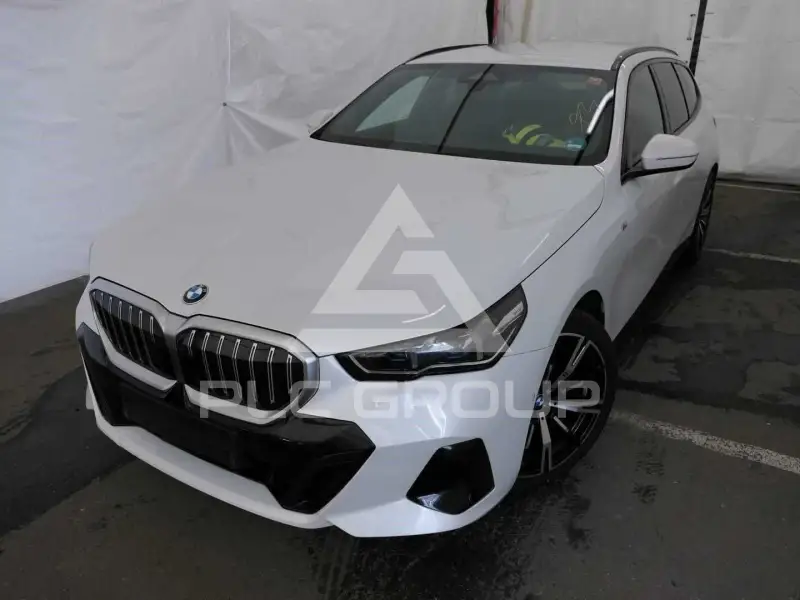 2025 BMW 520