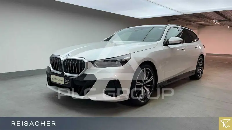 2025 BMW 520
