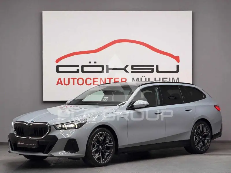 2025 BMW 520
