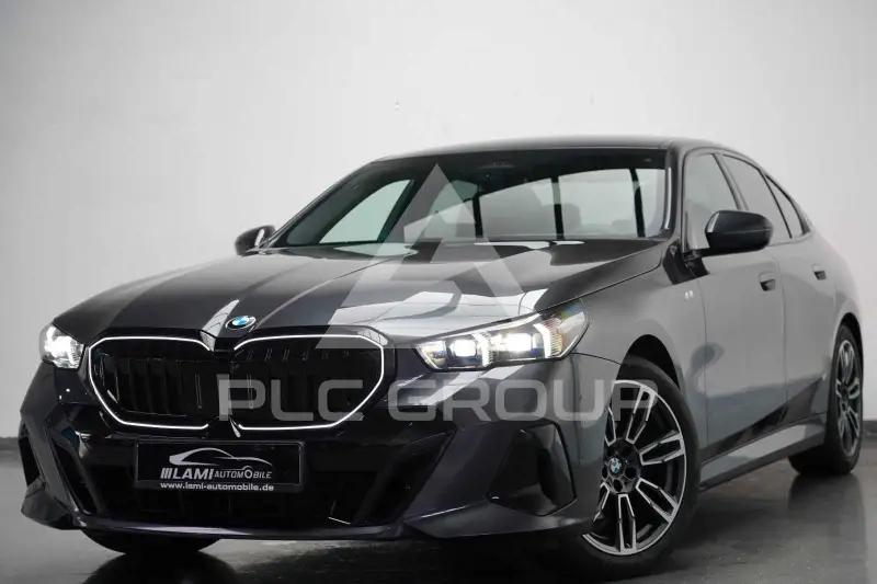 2025 BMW 520