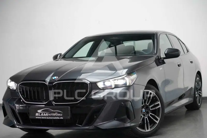 2025 BMW 520