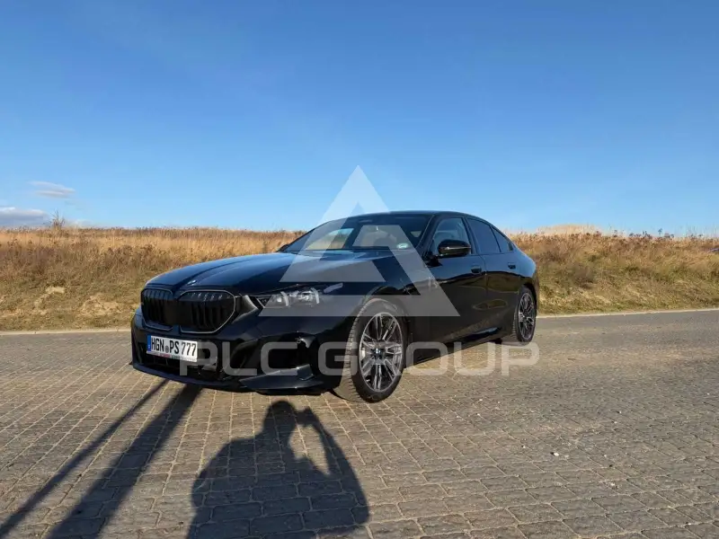 2025 BMW 520