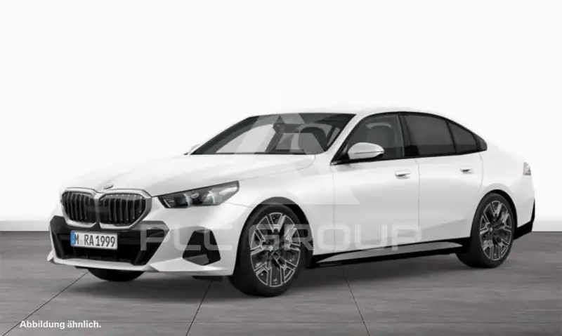 2025 BMW 520
