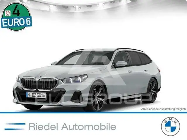 2025 BMW 520