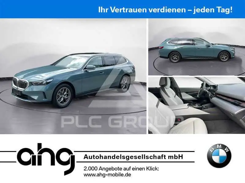 2025 BMW 520