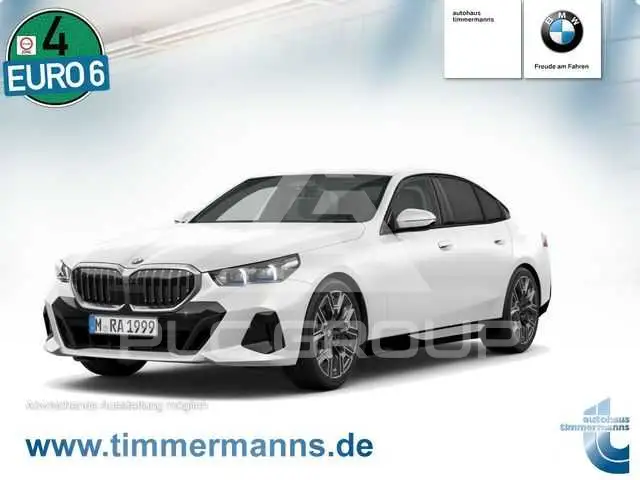 2025 BMW 520