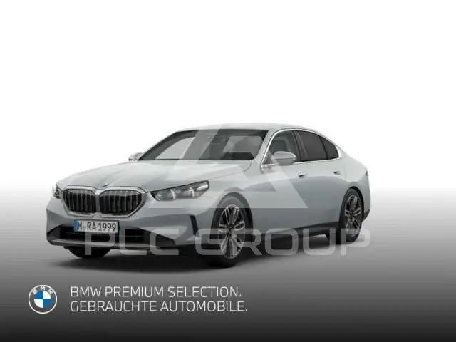 2025 BMW 520