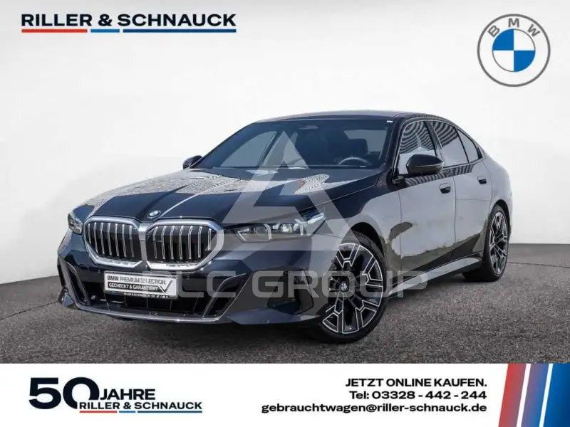 2025 BMW 520