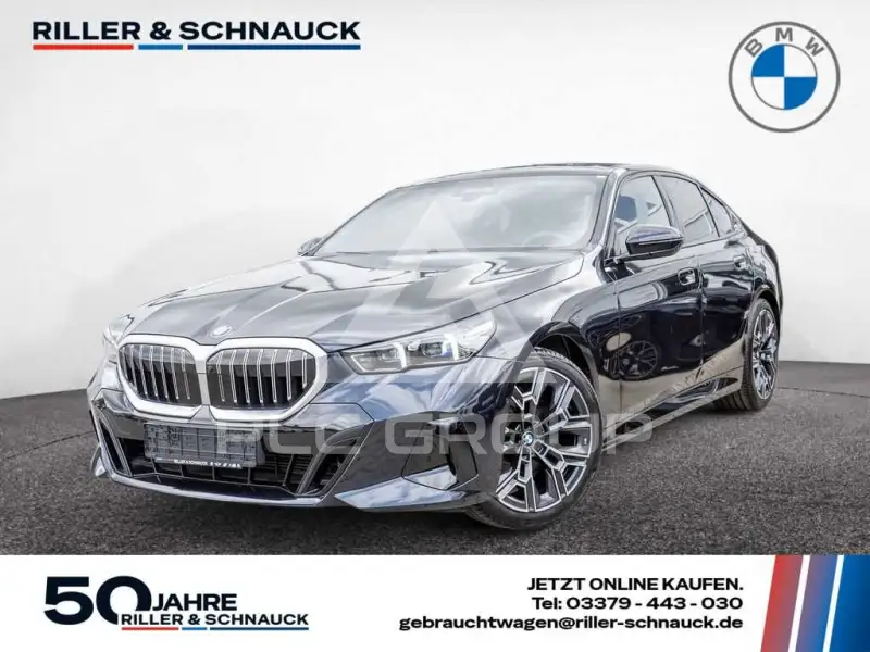 2025 BMW 520