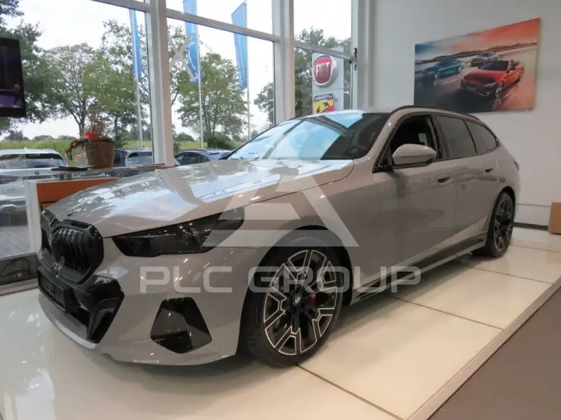 2025 BMW 520