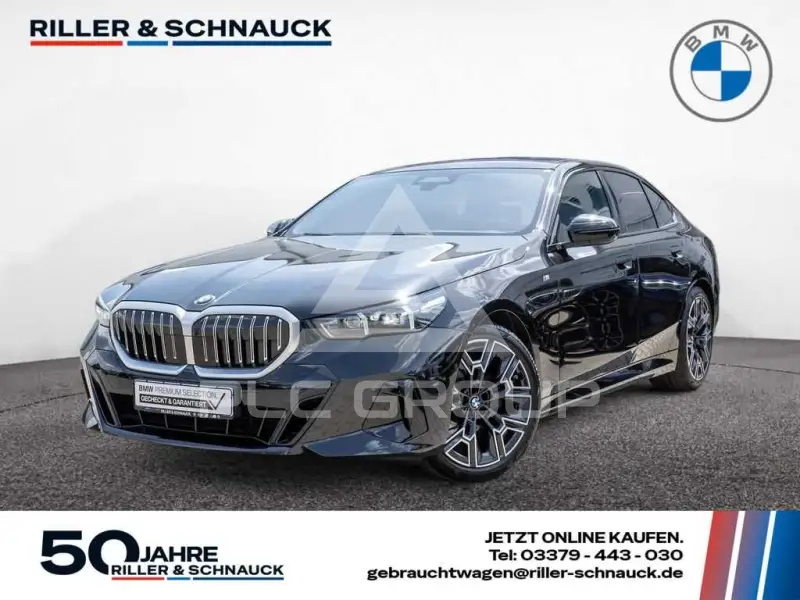 2025 BMW 520