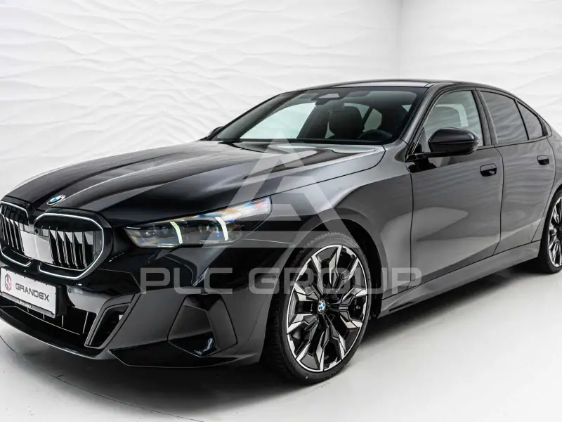 2025 BMW 520