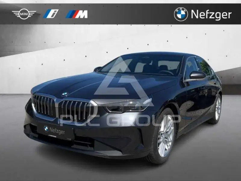 2025 BMW 520