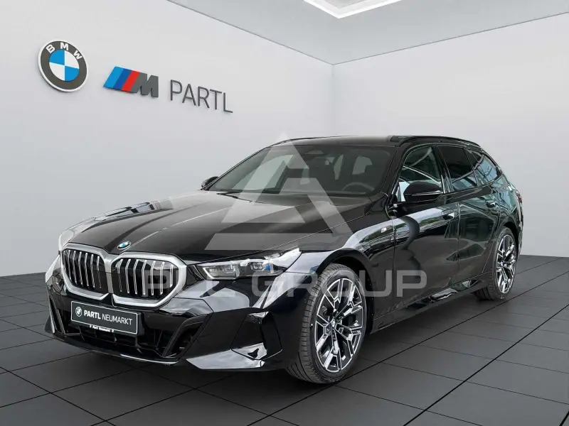 2025 BMW 520
