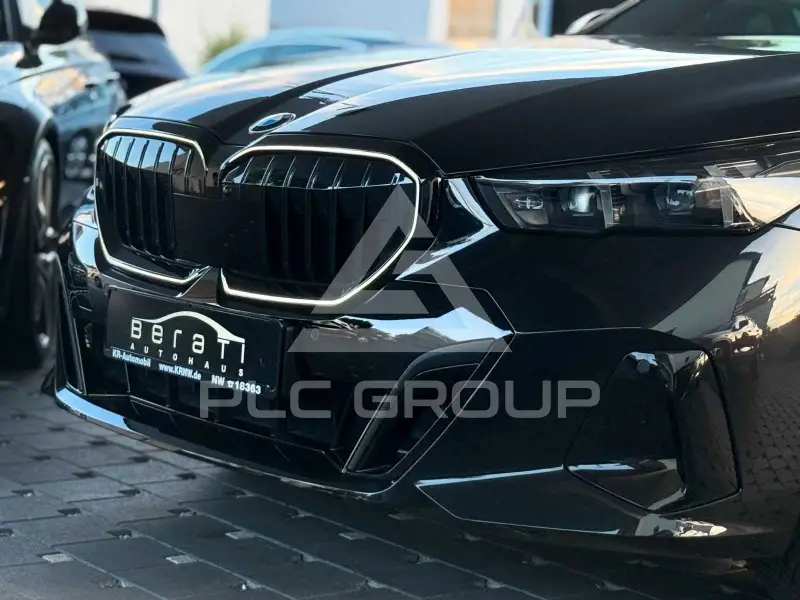 2025 BMW 520