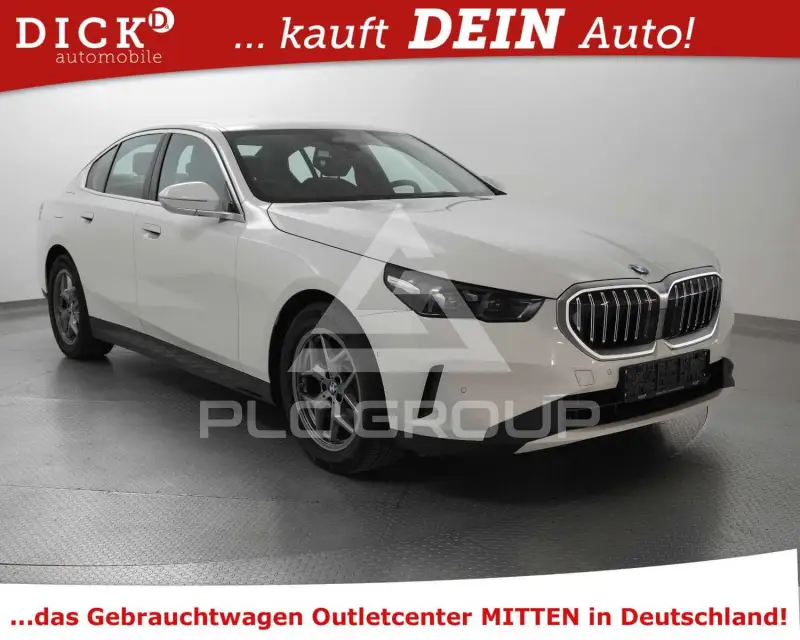 2025 BMW 520