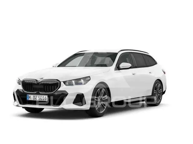 2025 BMW 520