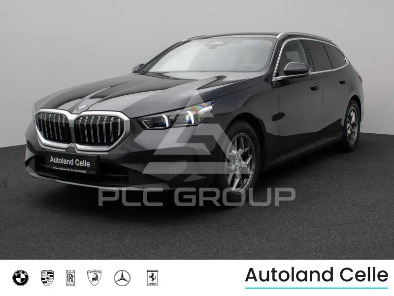 2025 BMW 520