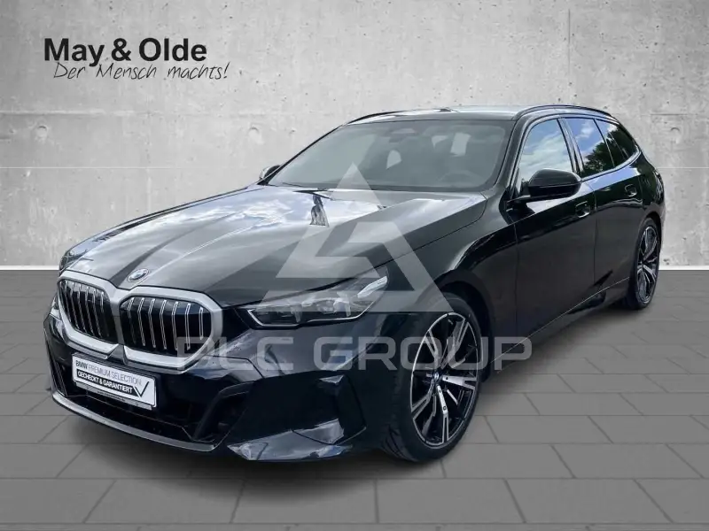 2025 BMW 520