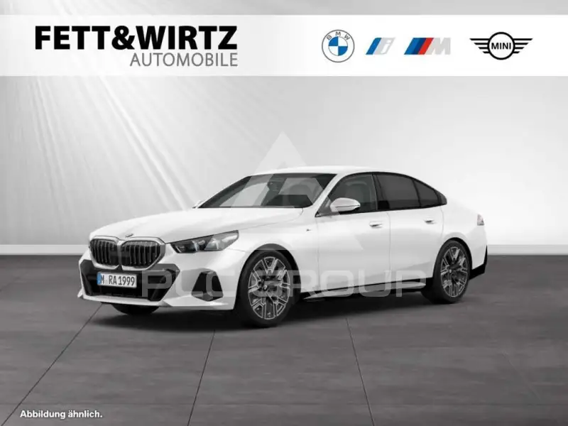 2025 BMW 520