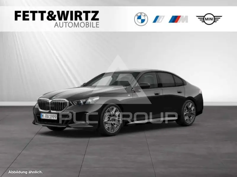 2025 BMW 520