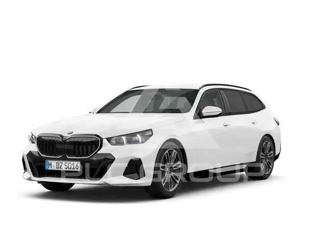 2025 BMW 520