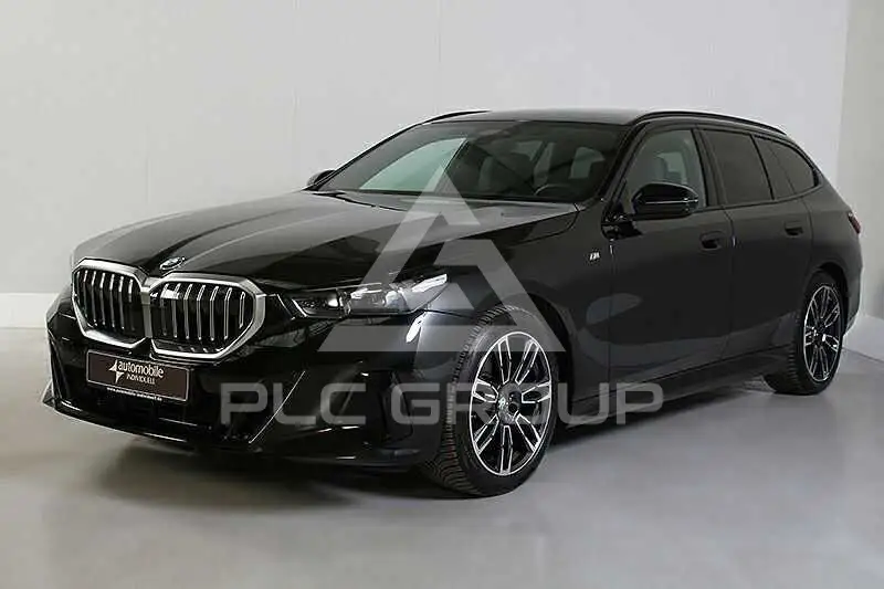 2025 BMW 520