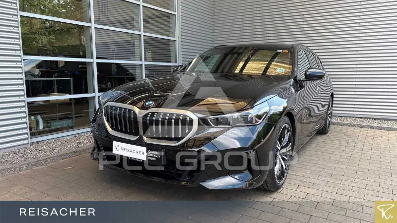 2025 BMW 520