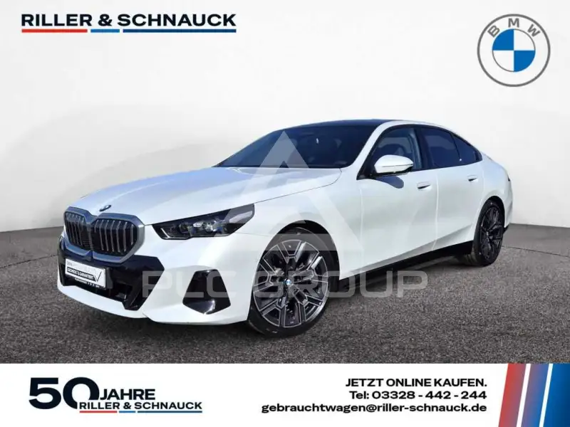 2025 BMW 520
