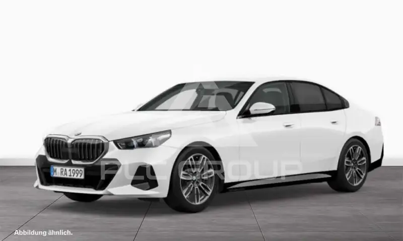 2025 BMW 520
