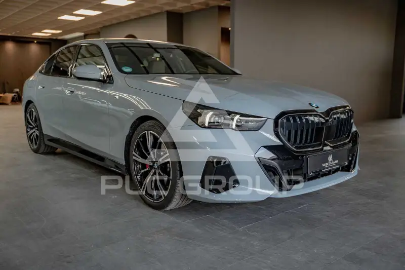 2025 BMW 520