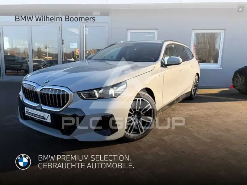 2025 BMW 520
