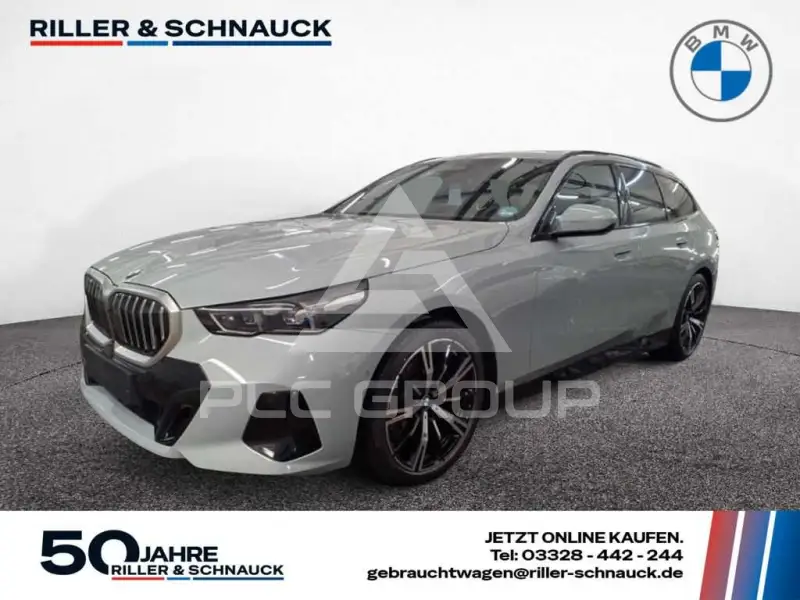 2025 BMW 520