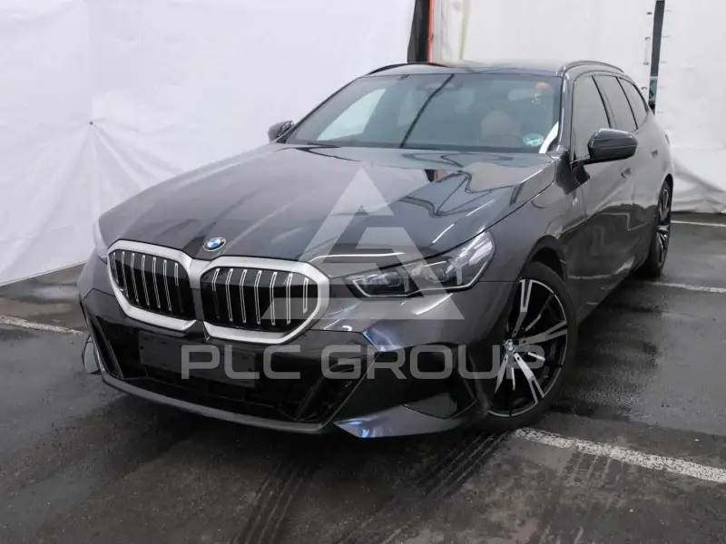 2025 BMW 520