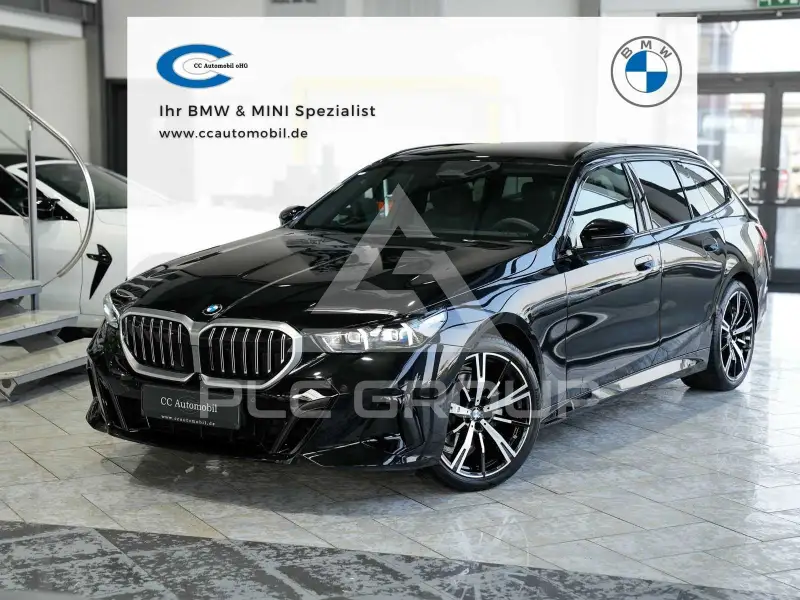 2025 BMW 520