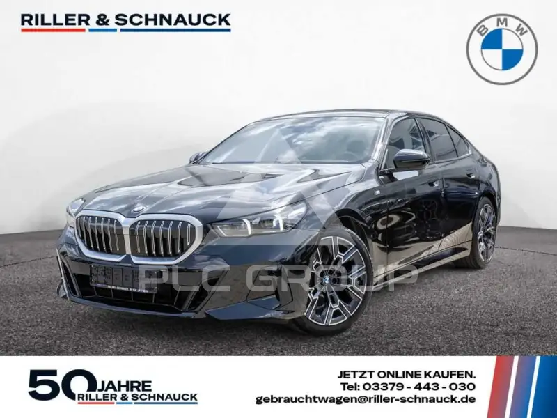 2025 BMW 520
