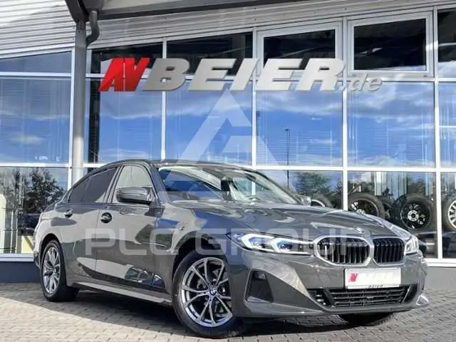 2025 BMW 318