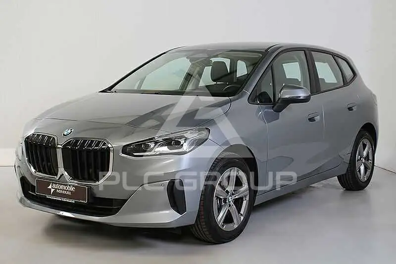 2025 BMW 220