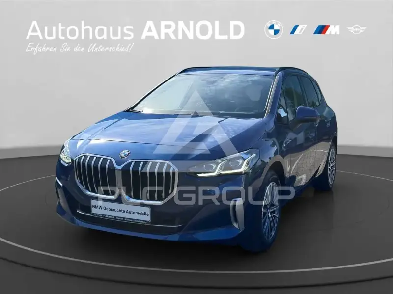 2025 BMW 220