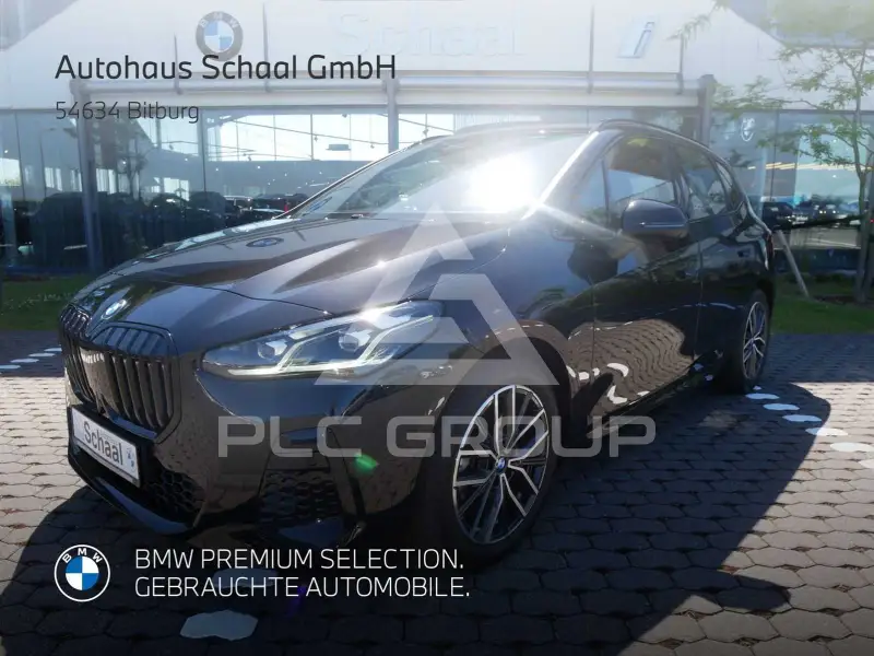 2025 BMW 220