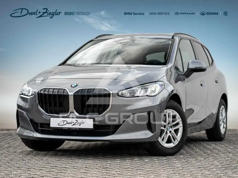 2025 BMW 220