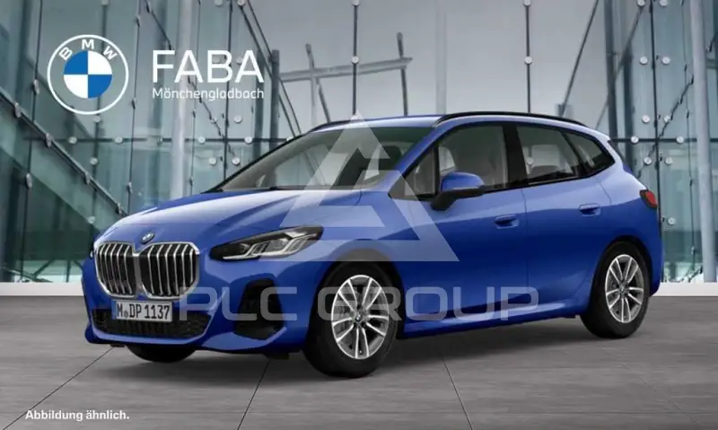 2025 BMW 220