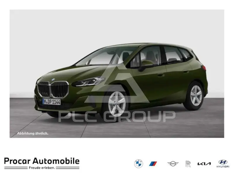 2025 BMW 220