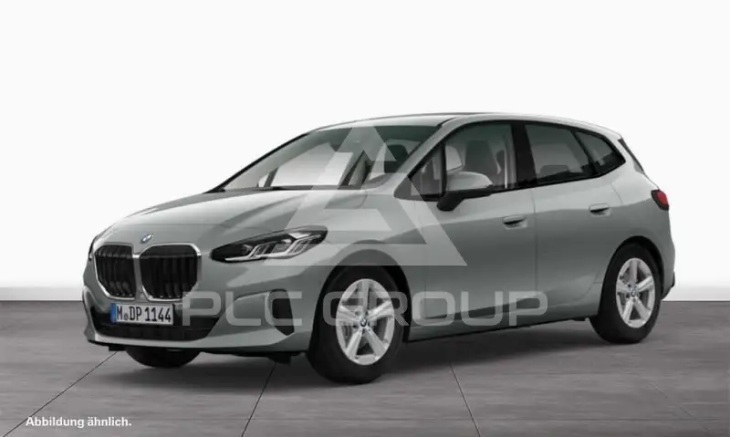 2025 BMW 220