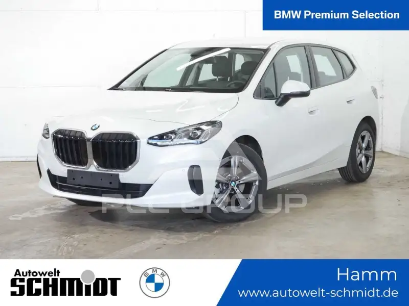 2025 BMW 220